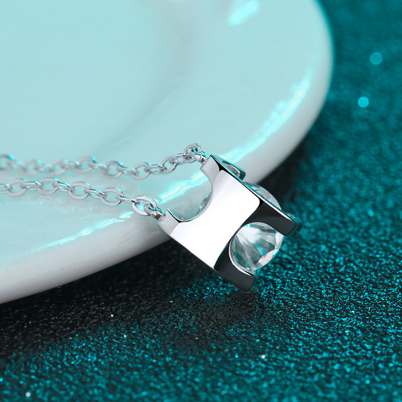 SARAVÉA Celeste Moissanite Necklace