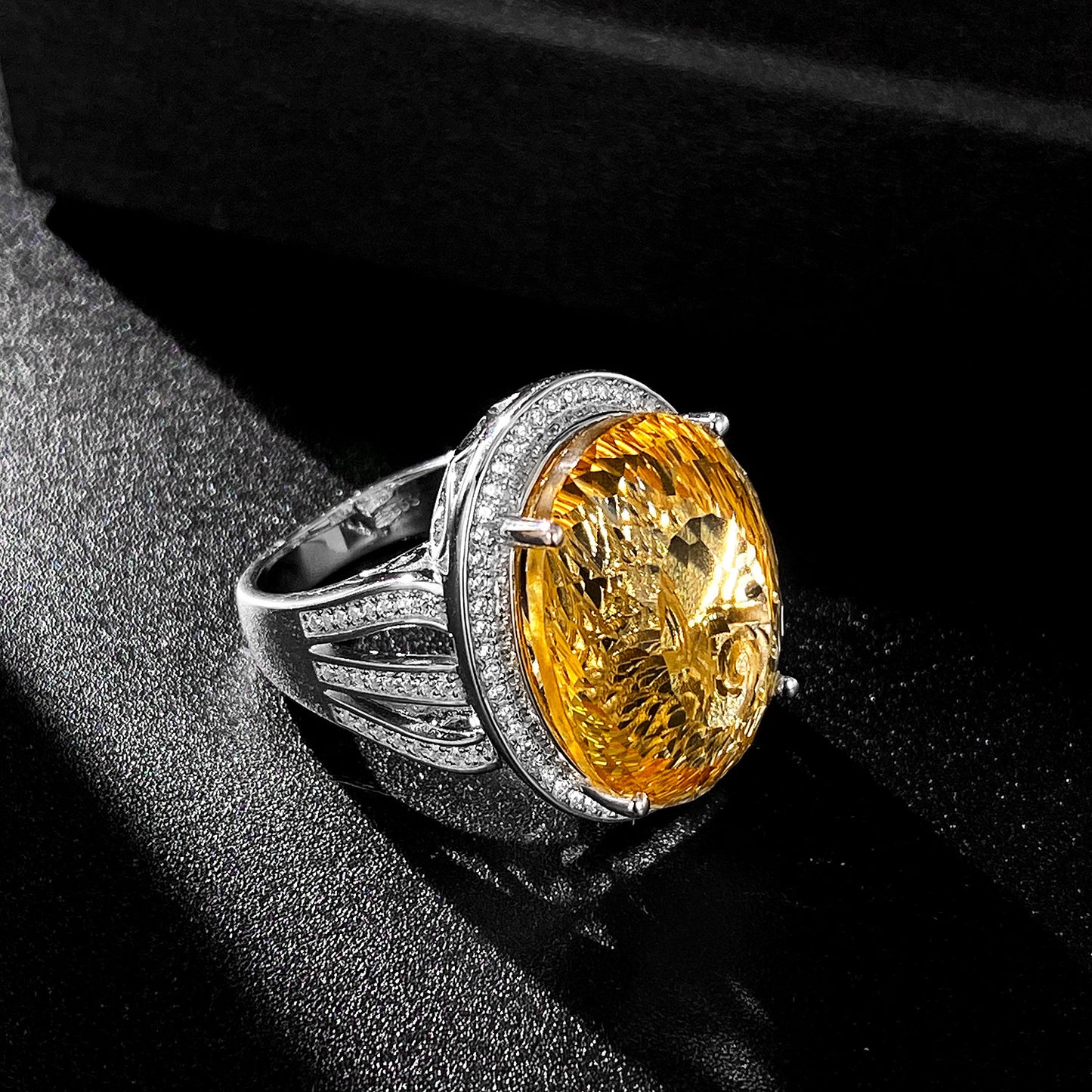 Saravéa Soleil Doré Citrine Ring