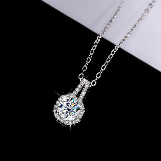 SARAVÉA Featherline Moissanite Necklace