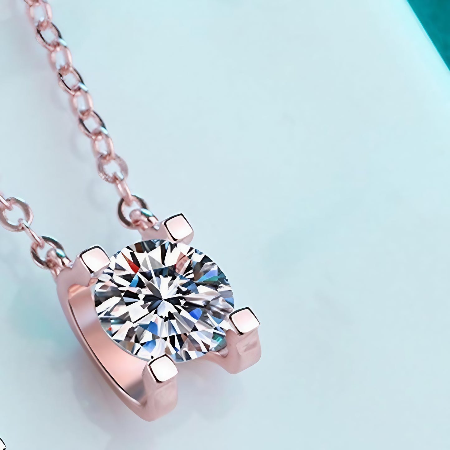 SARAVÉA Celeste Moissanite Necklace